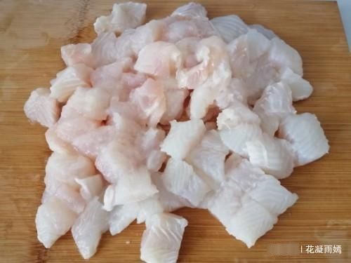 夏天,吃猪肉不如吃此鱼,9元1斤,没有骨头和刺,营养又补钙