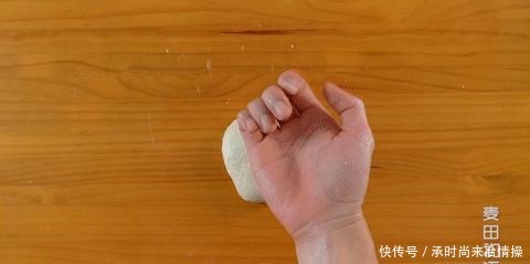 无法揉出手套膜来试试水合法揉面吧,超级轻松省力