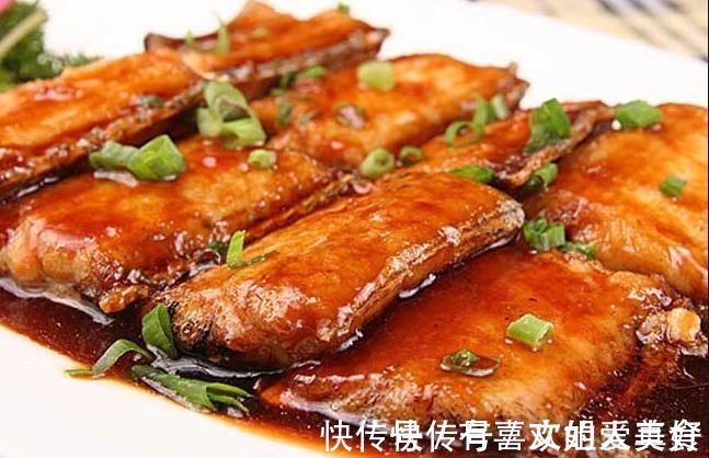 买带鱼也有技巧,教你3招选带鱼,保证买到新鲜的带鱼