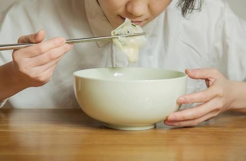 想要孕晚期安心待产？临产征兆、分娩饮食等知识需知道！