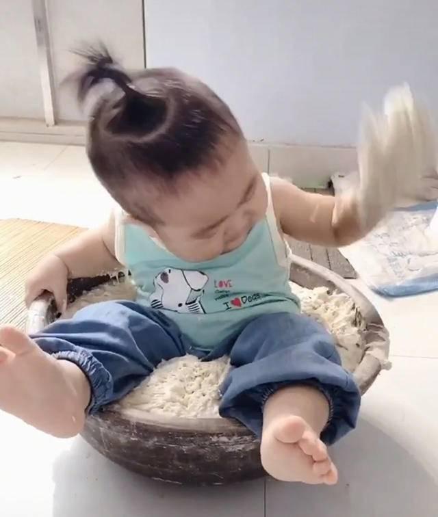 宝宝|和了一盆面发出一个娃!“如果时间倒流,我不会和邻居多聊半句”