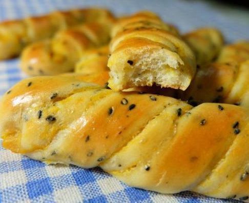 不用|南瓜别再做煎饼,教你如此做,不用烤箱,外脆里嫩,比面包还香