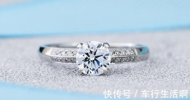 年轻人 年轻人新潮选择,为什么都选择定制钻戒!