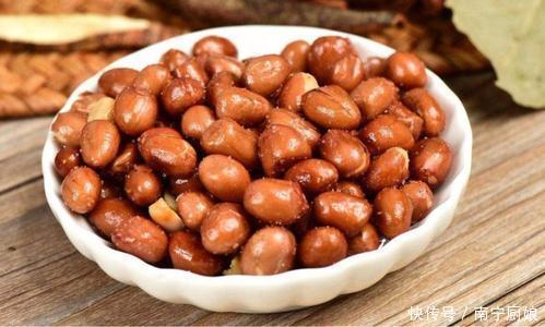 老酒鬼们公认的“4大下酒菜”,一小碟就能喝到天亮,不醉不归