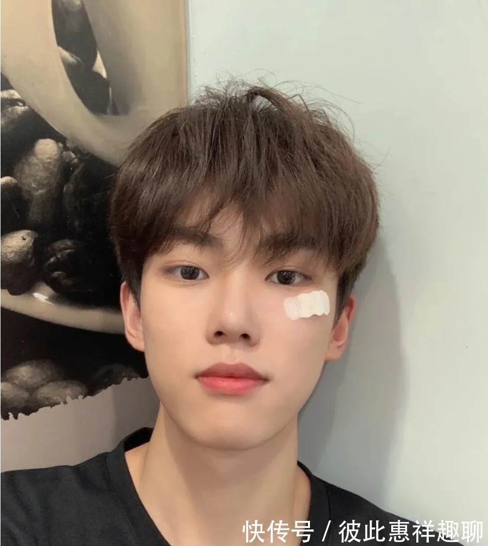 造型 受欢迎的男士发型有哪几种?小寸头,飞机头,两侧铲短发型都不错