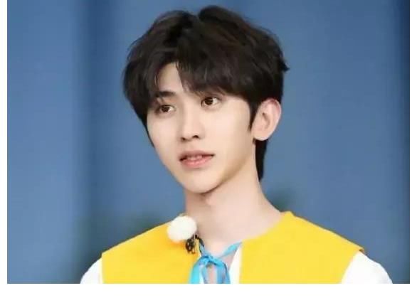 跑男10|《跑男10》新物料，2人待定，1人退出，其余人会继续奔跑