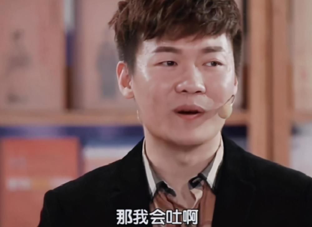 主持人问|30多岁的宝妈吐槽:小儿子5岁,大儿子38岁!巨婴的老婆自讨苦吃