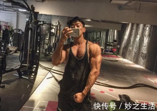 王浩洋|掉肌肉小毛睿变身龙战队成员,这个小伙够强