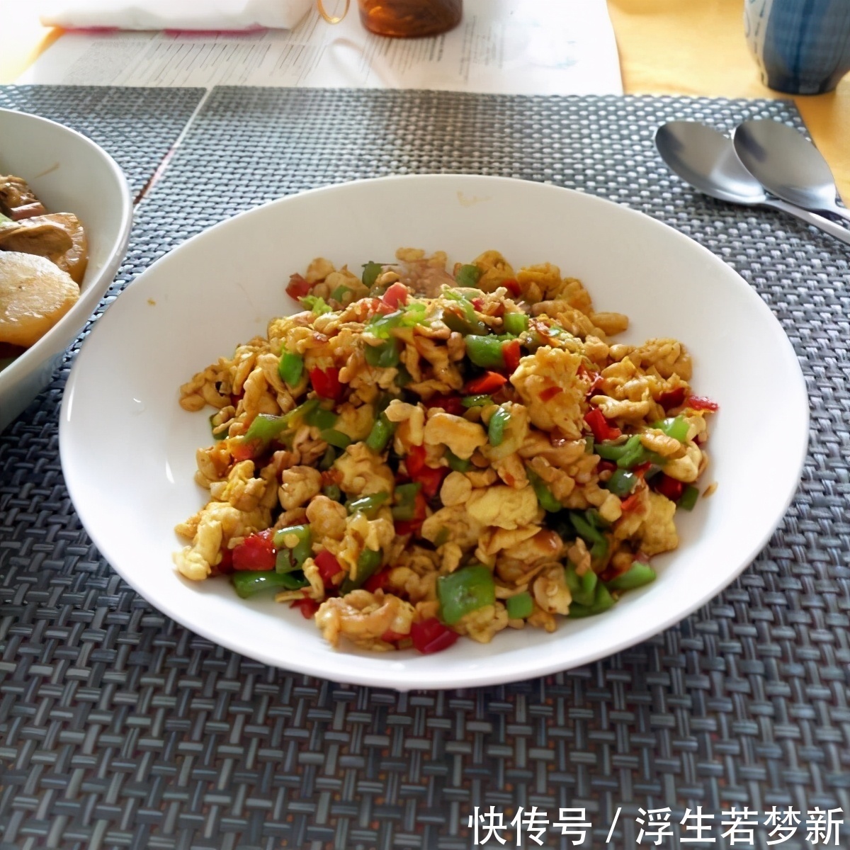 聪明女性最爱吃3种美食,补血润肤,排毒养颜,有益健康