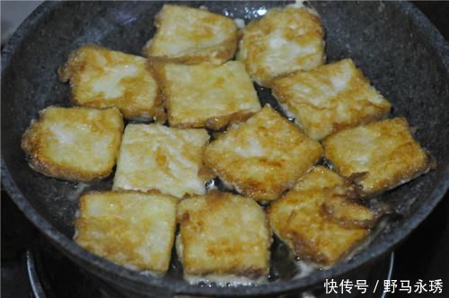 中国人|煎豆腐,直接下锅大错特错!多加一步,豆腐不碎不粘,焦香鲜嫩!