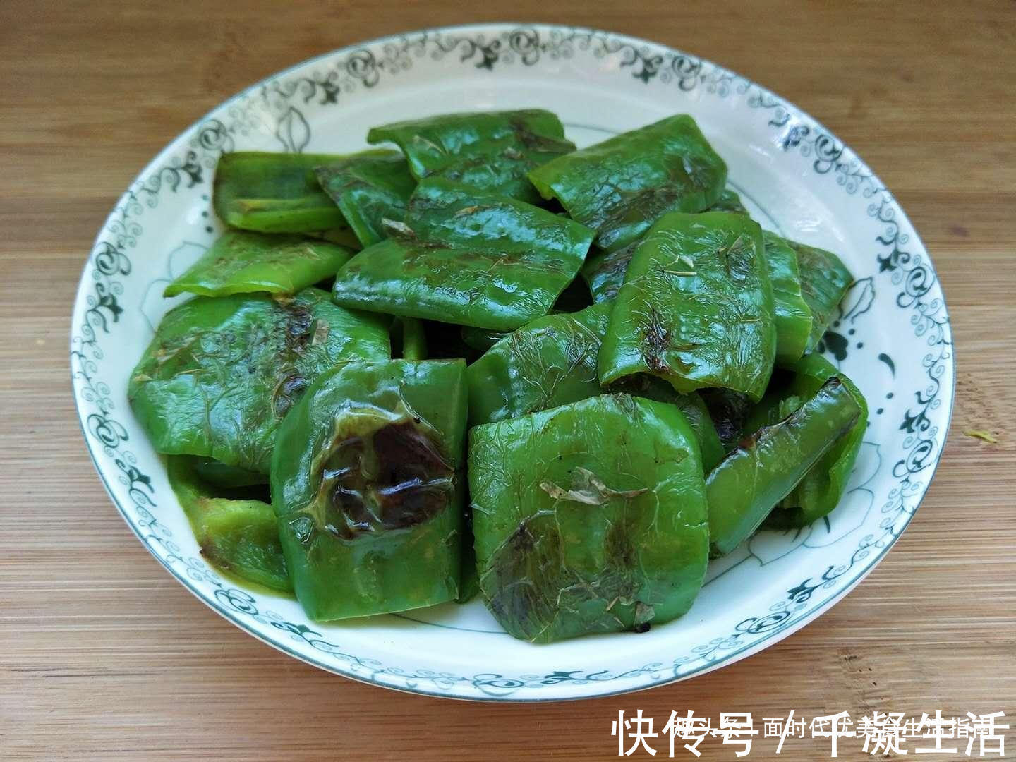 翻炒均匀|这菜是天然的减肥食材,多吃也不长肉,关键还能杀菌防感冒!