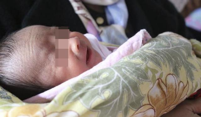 末班车|45岁高龄夫妻要二胎，女儿你养还是我养生二孩要考虑这些因素