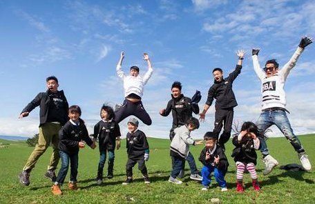 综艺节目拍成大电影，赢了票房却输了口碑，这种现象的成因更需要关注