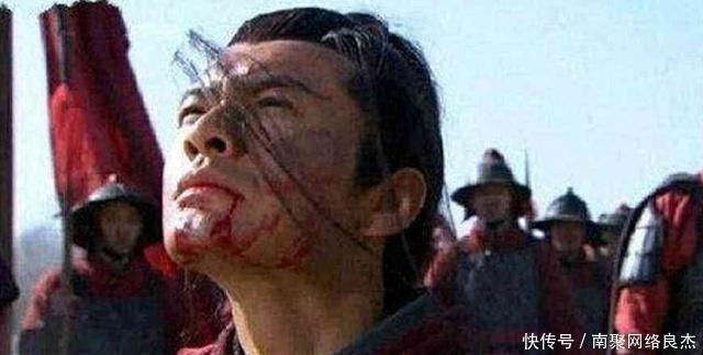 认罪|岳飞为何听狱卒的话认罪？他临死前在狱壁上写8个字，道破真相