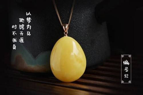 网友|火车驶入粉色盐湖，俄版《千与千寻》如此唯美