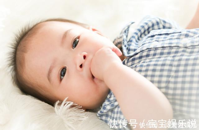 入睡|宝宝为何喜欢被母亲抱着睡培养孩子睡眠好习惯,做好4点很关键