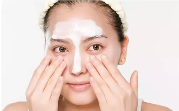 内分泌失调|皮肤科主任女性3种食物要少吃,容易长斑衰老,皮肤暗沉无光