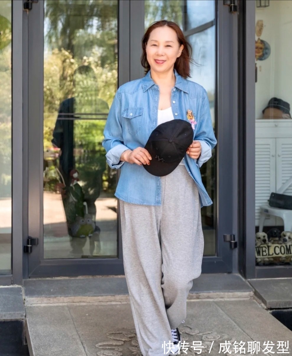 穿搭|真正会穿搭的60岁女人,一般都讲究这三点,颜值身材都不重要