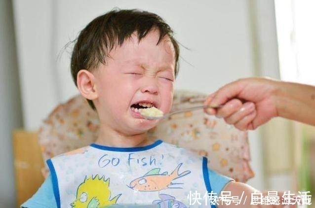 宝宝|这3种“糊涂饭”别给孩子吃了,没营养不说,还影响宝宝身体发育