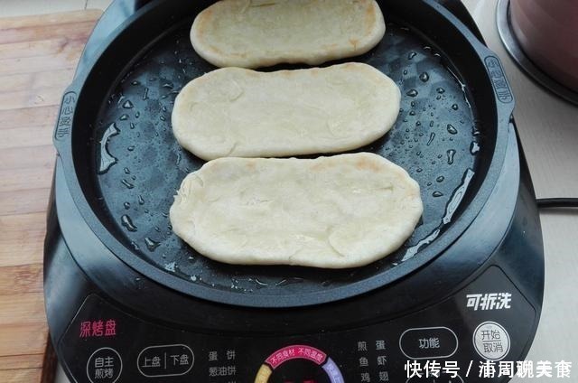 烙饼想要酥香层多，凉了也不硬，关键要知道这2点，不懂真可惜