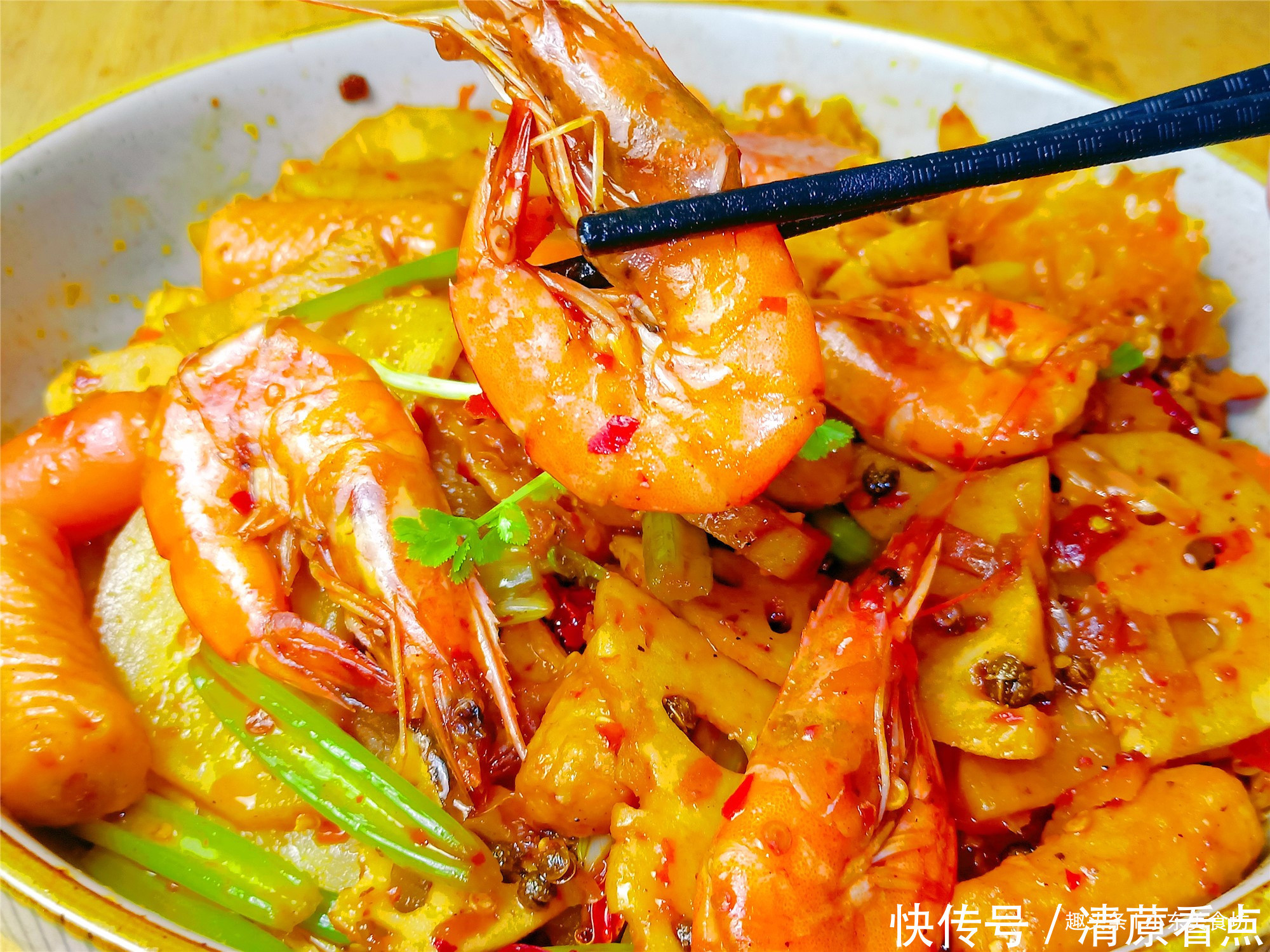 自从学会麻辣香锅这样做,老婆再也不出去吃了,一周吃三次都不腻