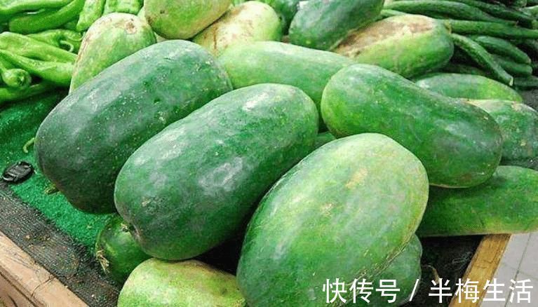 买冬瓜时，挑白皮还是挑黑皮的？老菜农说漏了嘴，以后别再乱买了