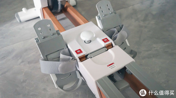 划船机|运动相关 篇一：全身锻炼称神的运动器材，野小兽R15水阻划船机测评！