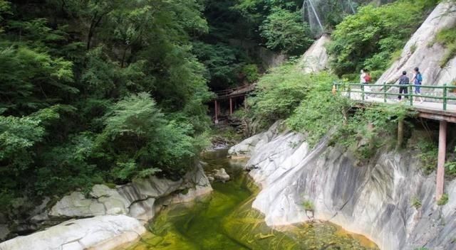 秦岭太平景区是皇家山水乐园宣传这么多年，但好像并不能划等号