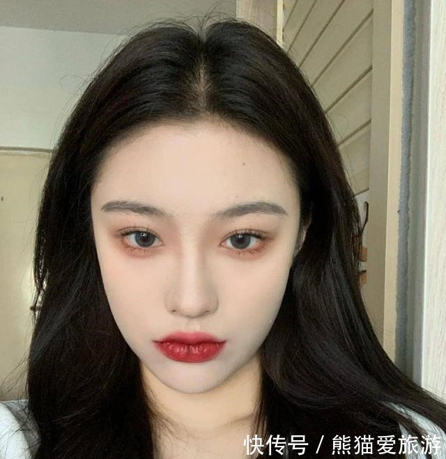 秋季 秋季护肤品护肤小常识,给你一个水润肌肤!