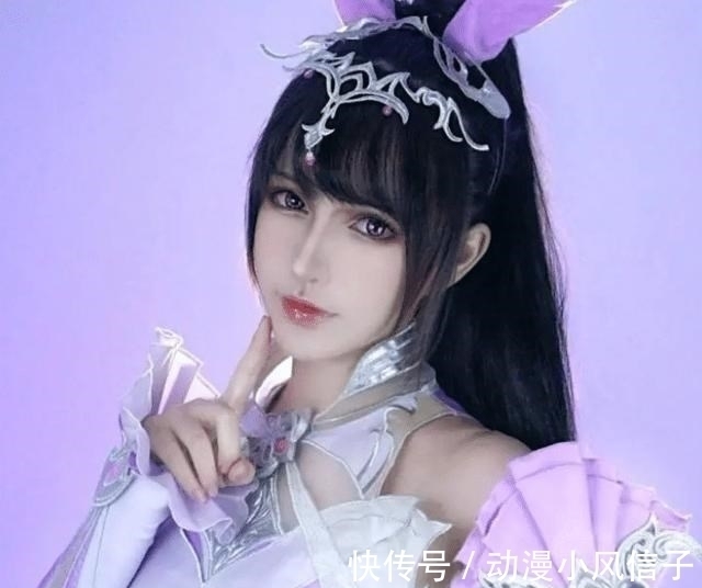 动漫|斗罗大陆最狠Coser一人饰演三大美女，最后赢得官方点赞！