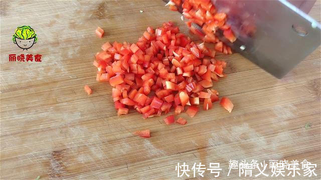 鸡蛋|豆角最好吃做法,不用炒不油炸,加2个鸡蛋,出锅比红烧肉还好吃