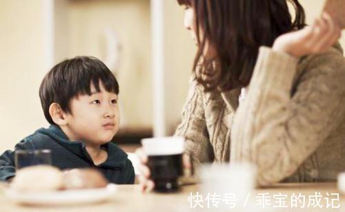 孩子|“奶奶生病你咋不去伺候?”面对娃的质问,母亲回答得体又无奈