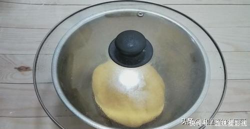 教你面包最简单的做法,不用烤箱不用蒸,暄软拉丝,再也不用买了