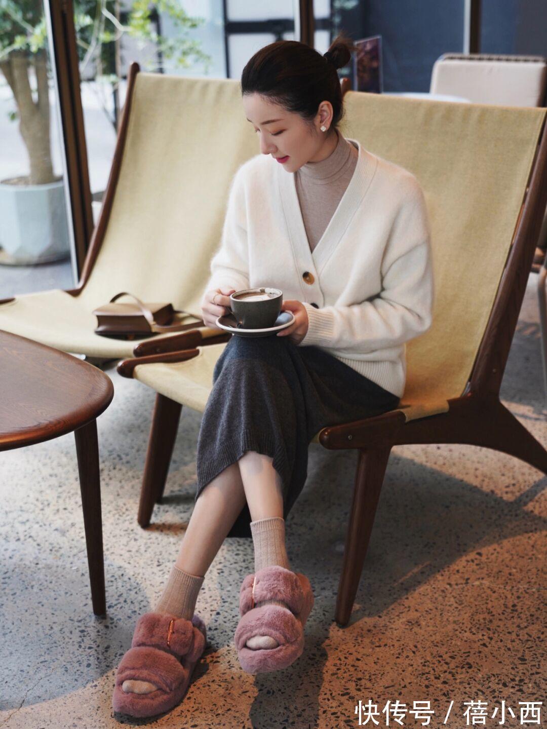 开衫 春天穿衣无需复杂,用“针织开衫”打造潮流感,出街绝对赚足眼球