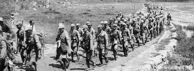 五天|这位开国上将曾被部下“扔”下,他用时五天五夜,才追上大部队!