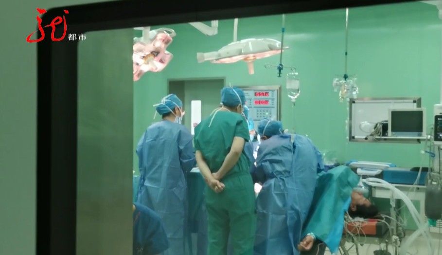 哈尔滨|300斤产妇产下近11斤巨大儿！产房里，是她们在保驾护航！