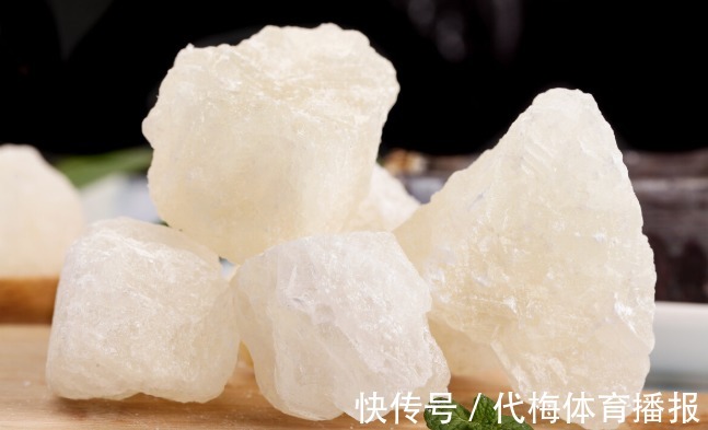 糖浆|“冰糖”和“白糖”有啥区别？成分差别太大，别再乱买了