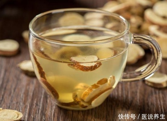 年龄大了,血管“堵了”?黄芪搭配它泡水喝,排出血毒,预防血栓