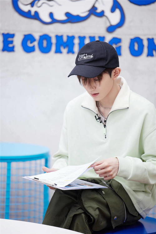 源弟|王源《明日创作计划》终于弹钢琴了,也太美好了