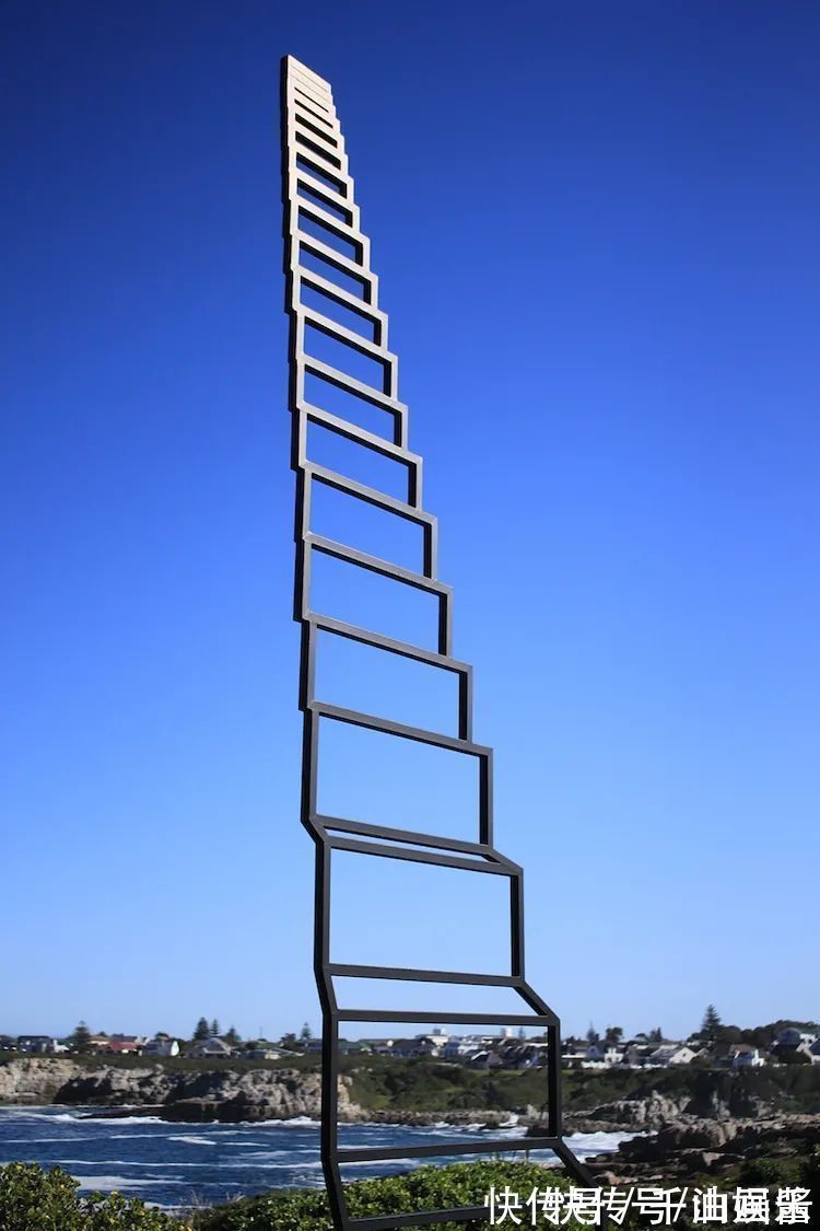 云梯&一部云梯,几乎骗过所有人,网友:再也不相信自己的眼睛了