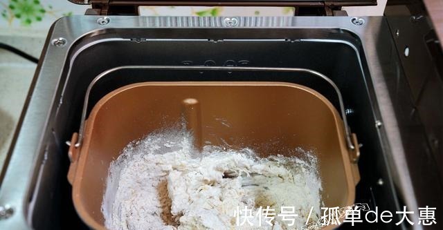 高纤|甜面包吃腻了,试试这款无油无糖的高纤面包吧!外脆内软越嚼越香