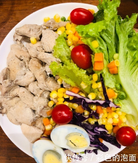 女性朋友|肌肉女汉子，孕期还坚持健身，你欣赏这样的身材吗？