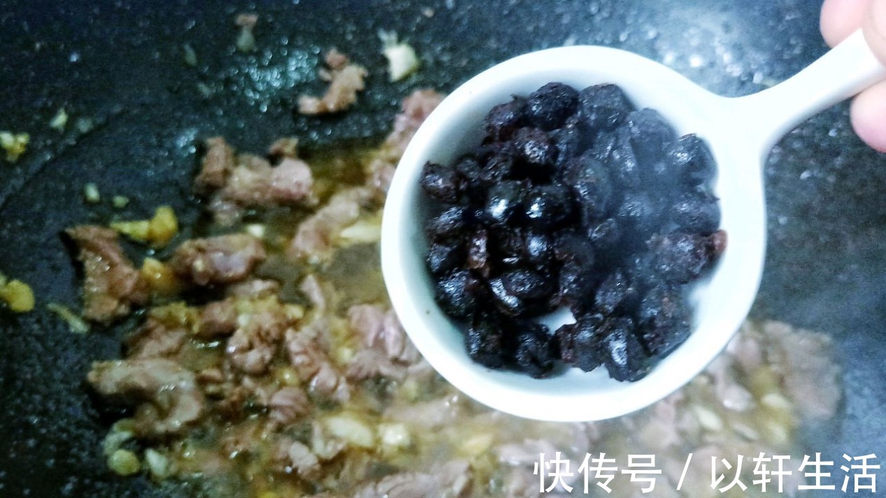 胃口|夏天多吃苦瓜,清热营养,和牛肉简单炒一炒,健康美味