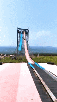 |搞笑GIF趣图:果然是软妹子