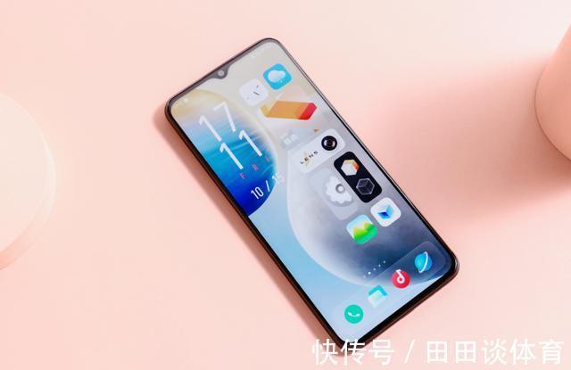 lcd|别瞧不上千元机,贵不一定好用,目前这3款手机足够使用了