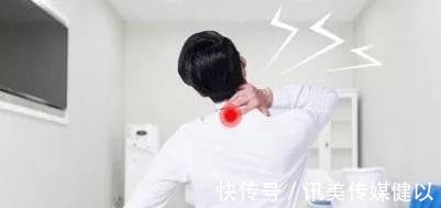 颈椎|这几个动作最伤颈椎，不要做了，3个小妙招祝你脱离颈椎病！