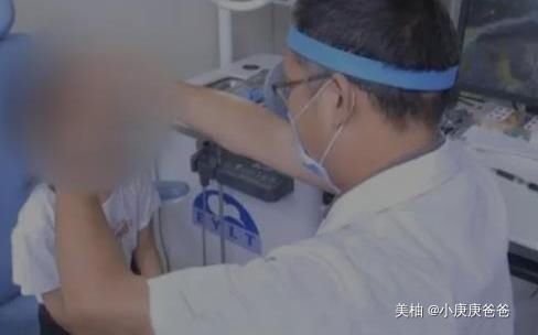 阳台上|3岁女孩浑身散发恶臭,妈妈带去医院检查当场作呕,原因令人害怕