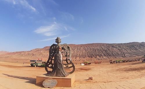 丝路行丨曾忆火焰山下借芭蕉,高昌故梦可相识。