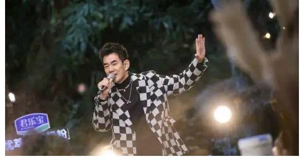 芒果打造全新音綜，僅播出三期，豆瓣評分8分，《人民日報》點(diǎn)贊