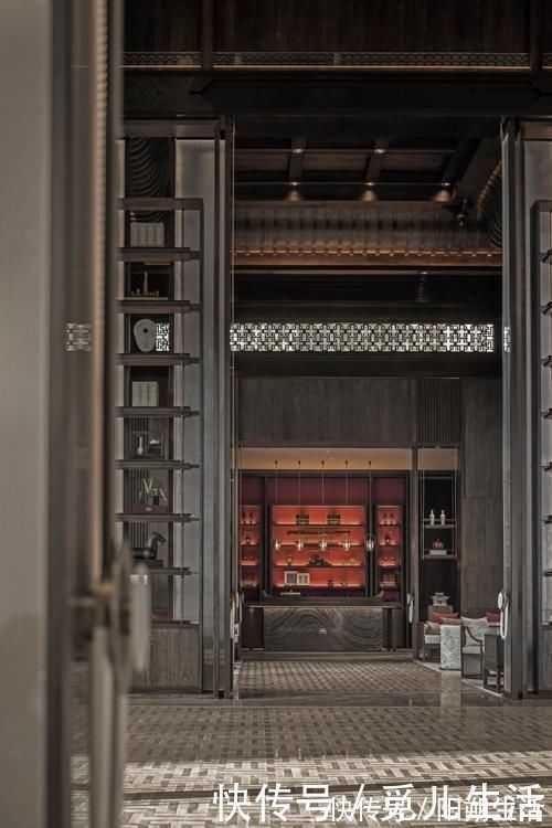 庭院|入户便是风雅,碧瓦朱甍,白墙月窗,中式大宅的魅力让人向往